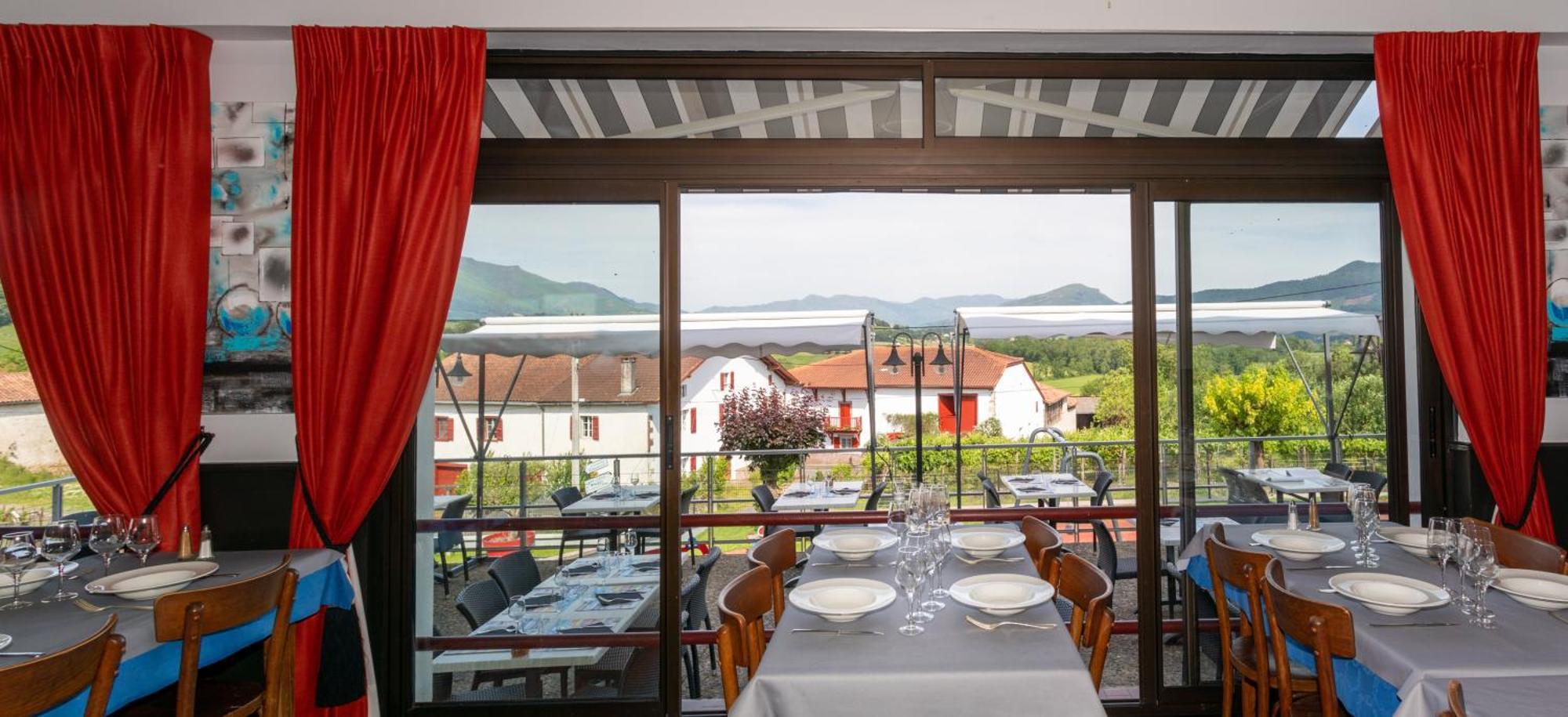 Hotel Restaurant Pecoitz Saint-Jean-Pied-de-Port Kültér fotó